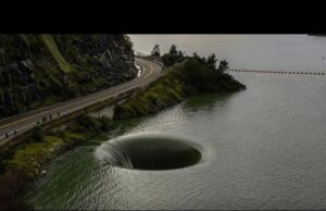 California: l’incredibile (e pericoloso) ‘buco’ nel lago